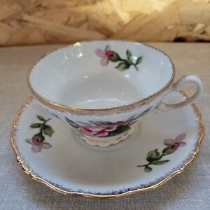 Floral Teacup and Saucer with Gold Trim(T12)